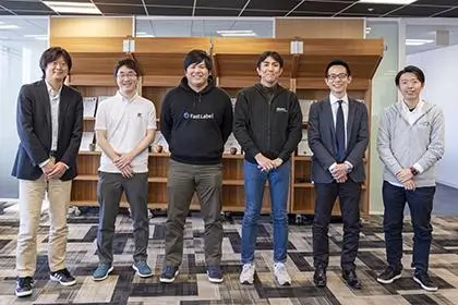 座談会の参加者。左から順にNDV 木村裕一氏(ストックマーク担当)、ストックマーク 取締役CTO 有馬幸介氏、FastLabel 代表取締役CEO 上田英介氏、NDV 加納出亜氏(FastLabel担当)、MFS 取締役COO 塩澤崇氏、NDV 森陽平氏(MFS担当)