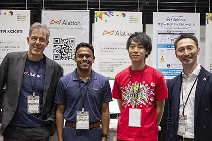 AlationチームとNDVの面々。赤いTシャツがNDVの井上氏、その右が日本担当者の小野氏