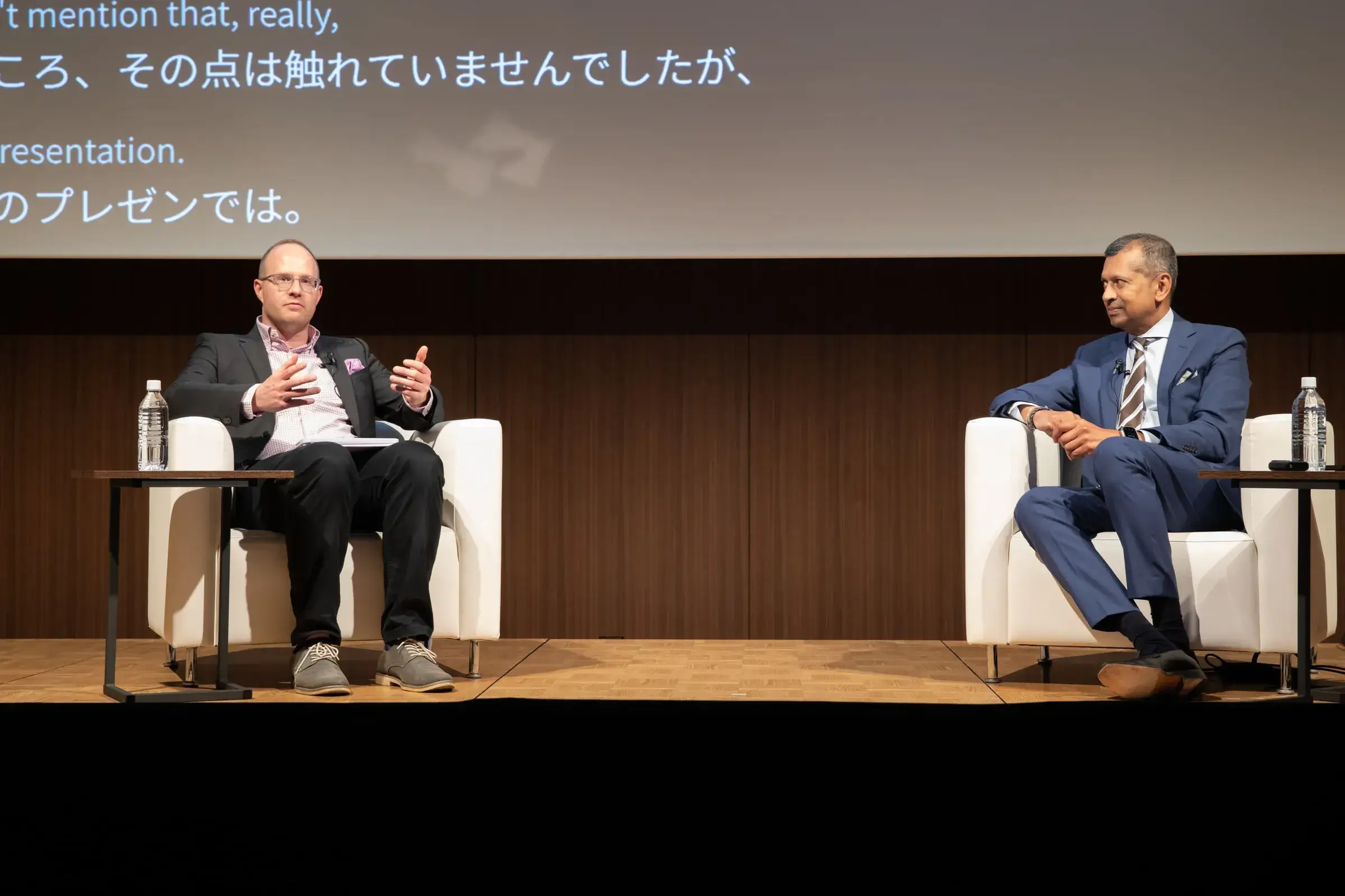 Mahiさん(右)とChris